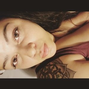 Meet your Posher, Myra